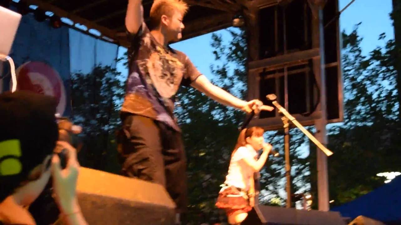 Lotus Juice and Shihoko Hirata perform 