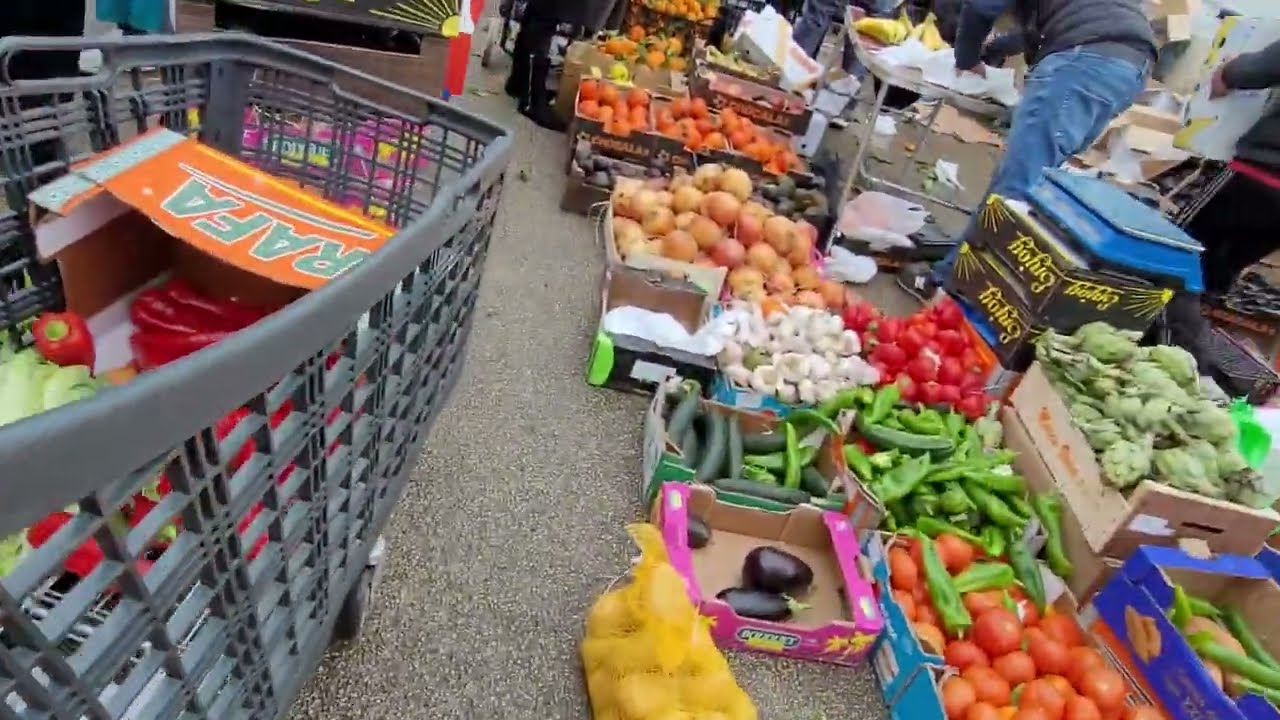 Marché de la Paillade, Mosson, Montpellier سوق العرب في مونبولييه فرنسا