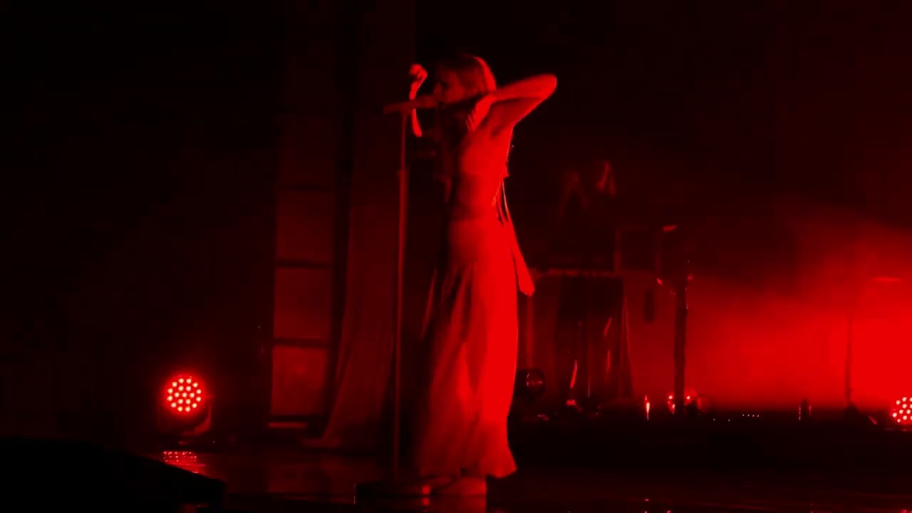 AURORA - Starvation (Live at The Anthem, Washington DC)