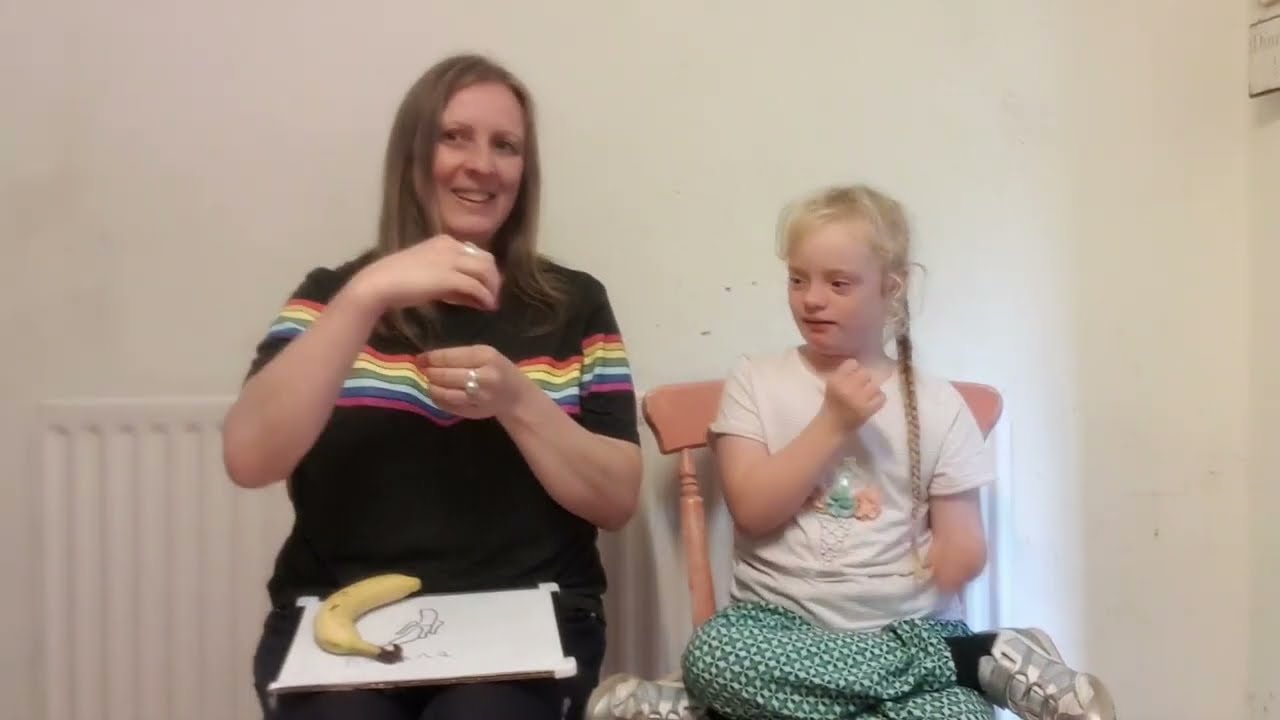 Makaton Sign of the Week - Banana 🍌