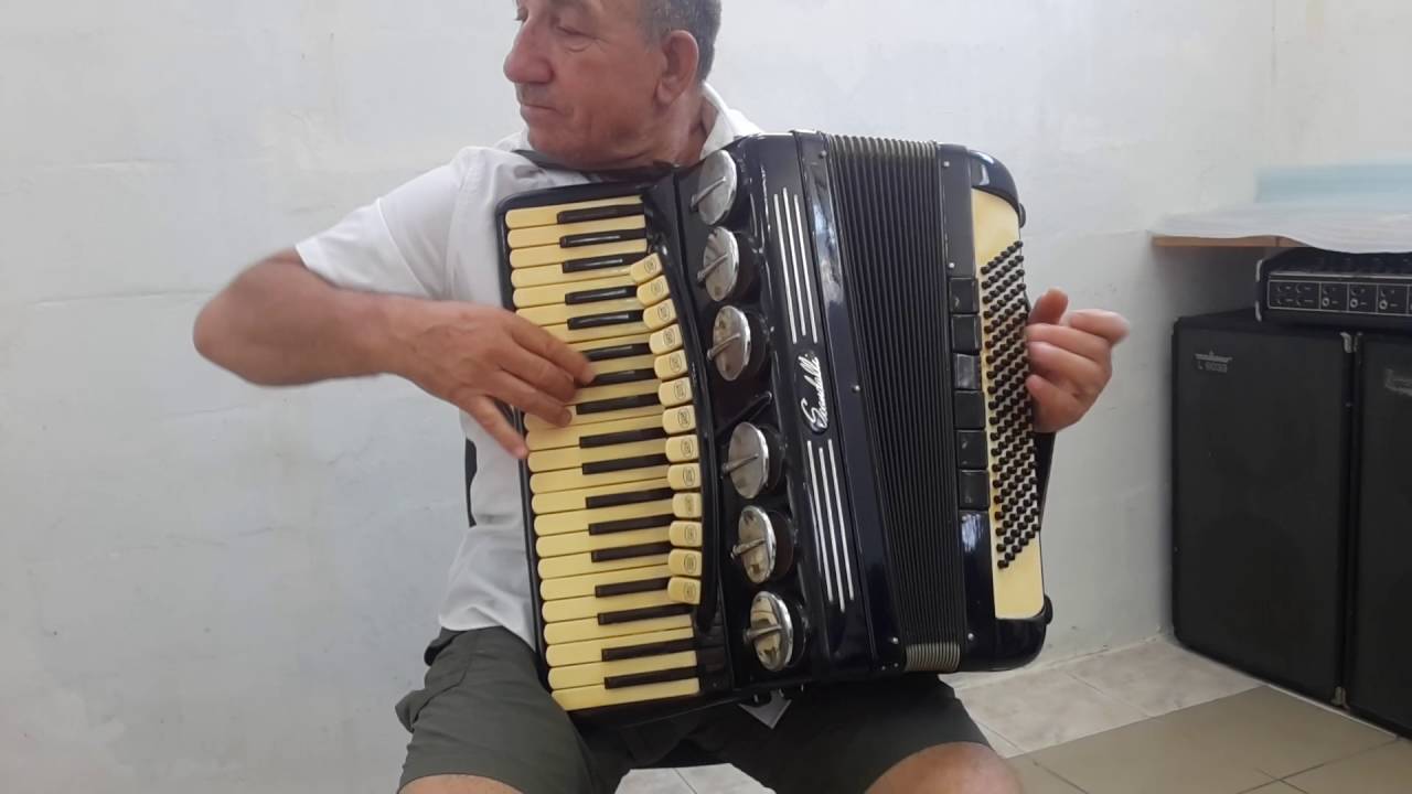 Scandalli Vintage LMMH Accordion 120 bass Polifonico Brevetto Fisarmonica 1960's (1)