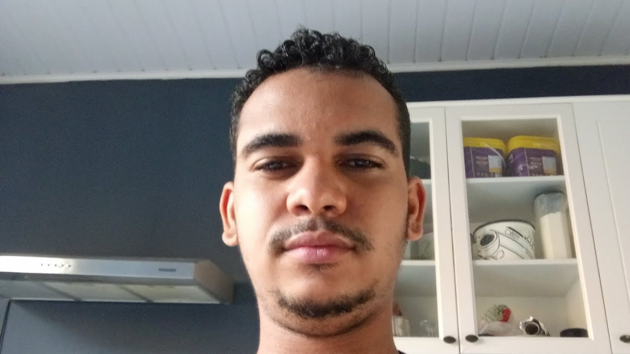 Divagando sobre falsos sorrisos (O ouro não precisa de esforço para brilhar)