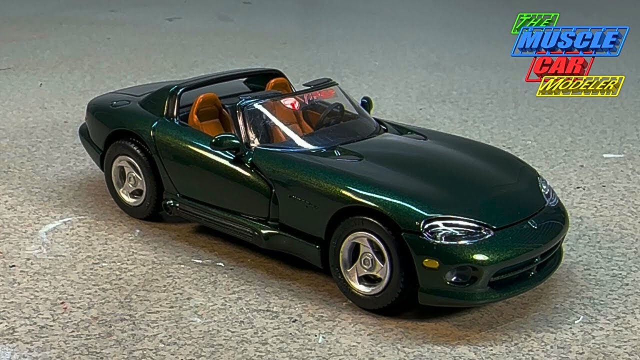 AMT 1995 Dodge Viper RT10 Build