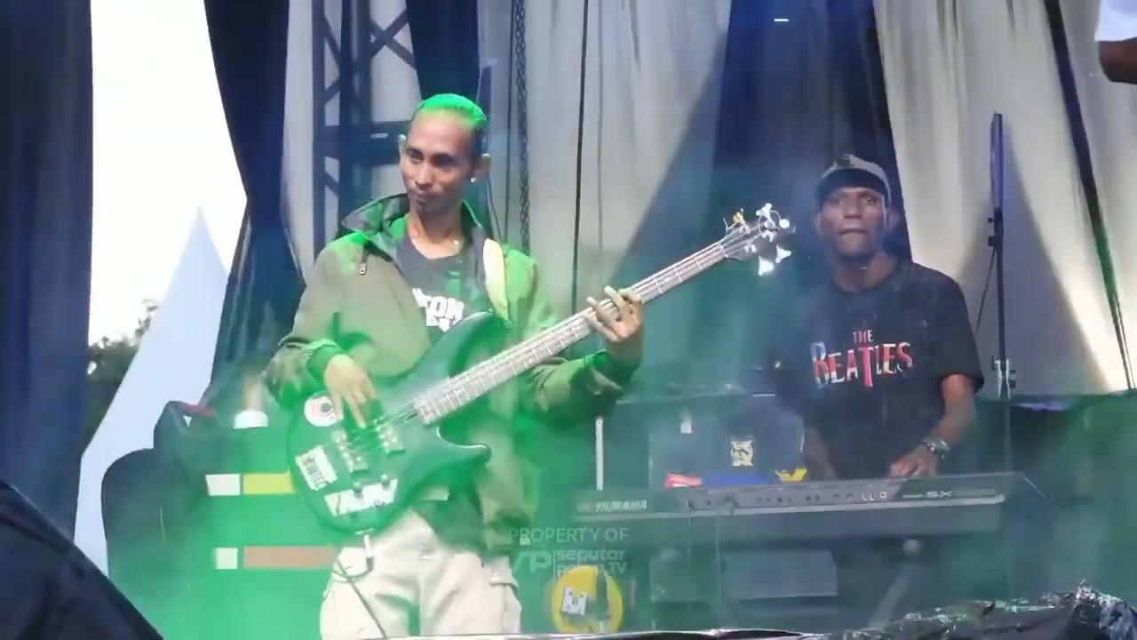 Apokona band __grasberg wapuriama (lagu seka Kamoro)