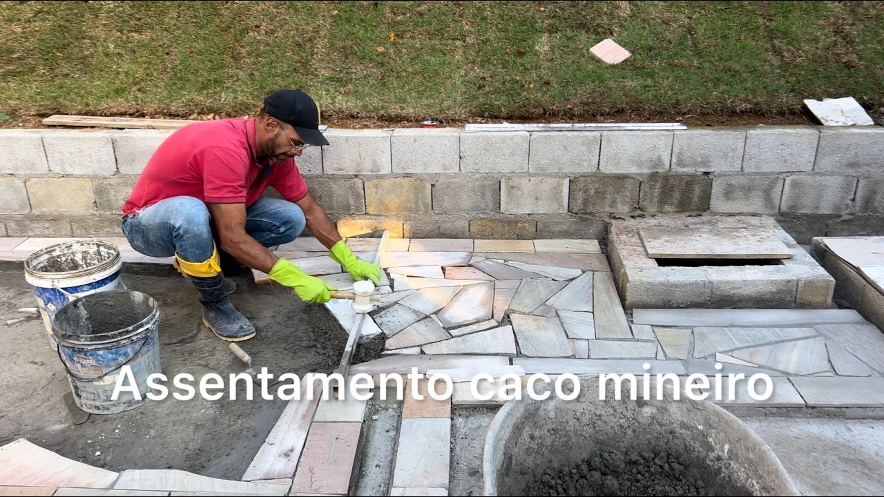 Assentamento de caco mineiro ou pedra São Thome, técnica apurada