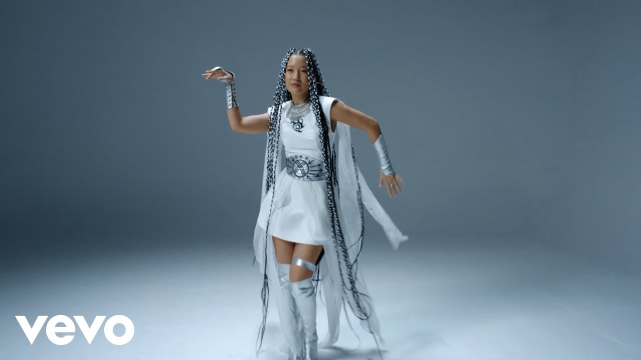 Nur Cholpon - LAND OF MANAS (Official Music Video)