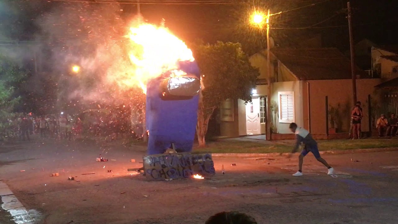 Among us 2020-2021 Muñeco de fin de año La Plata Bs.As Argentina