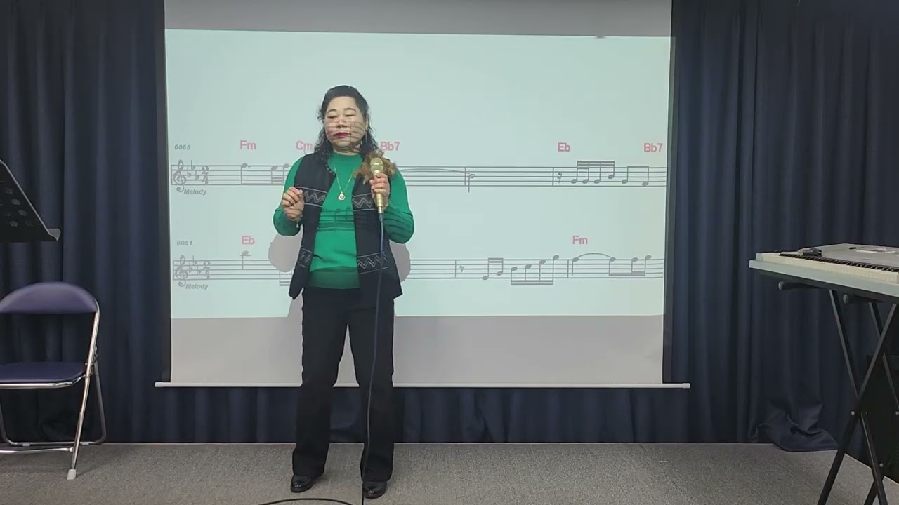 정경환 #바람의연가🌸옷깃에 스며있는 당신의 향기 행여나 그님일까 창밖을보니 지나가는 바람이었네~♡