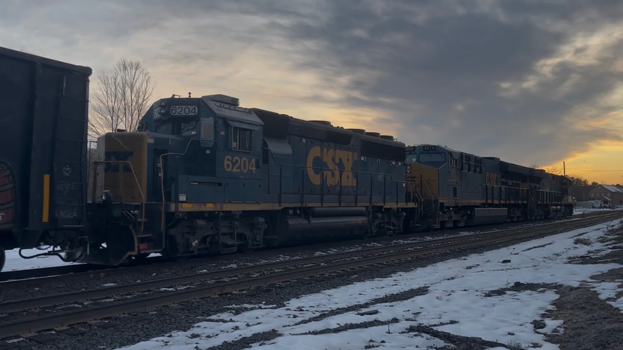 CSX M439 in West Springfield, MA 12/17/25