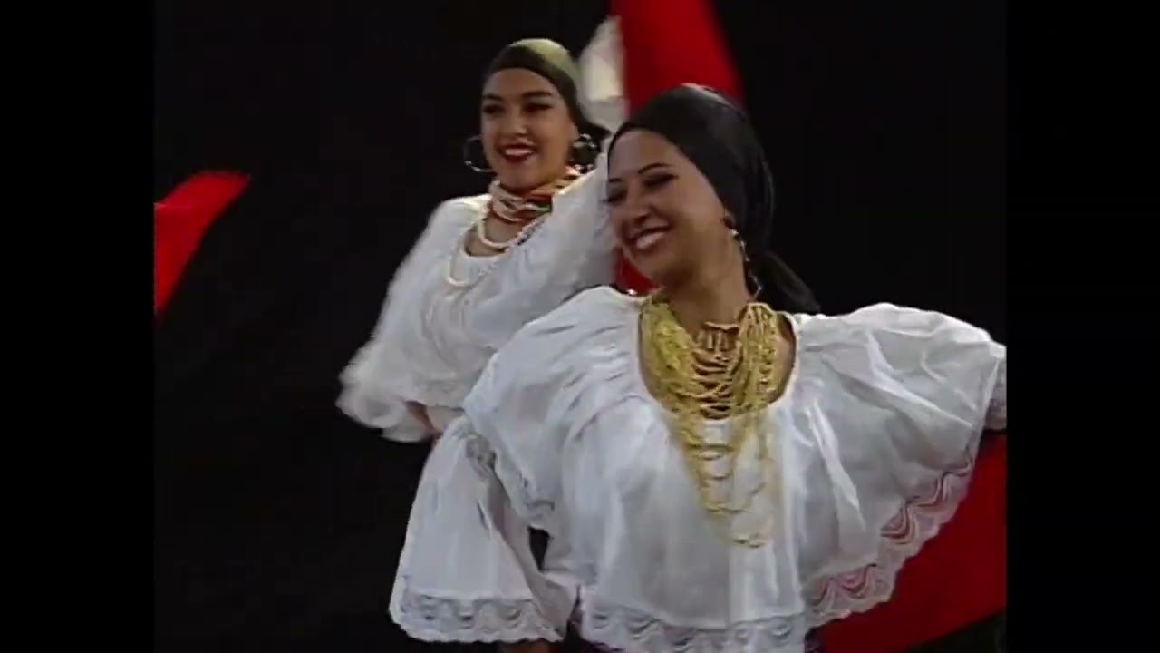 AY AMORES HALLARAS  -  KOLLAMARKA