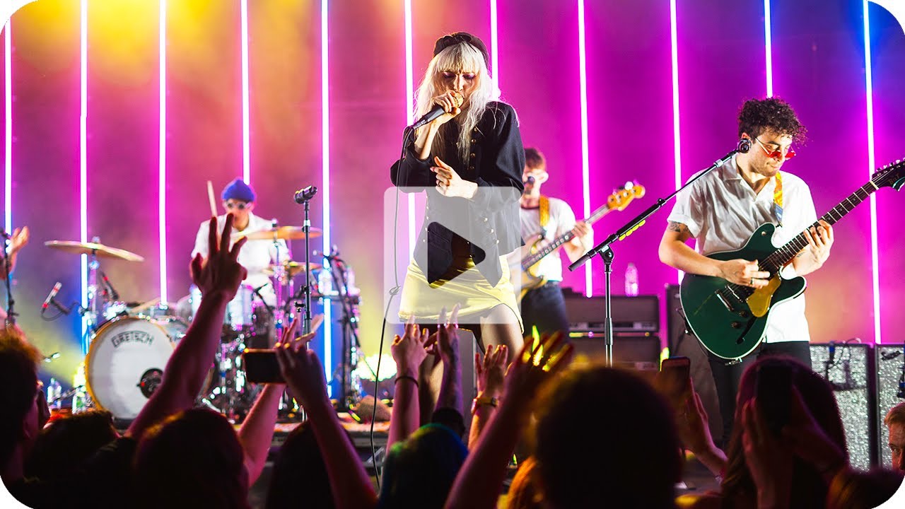 Paramore - Hard Times/Heart Of Glass [After Laughter Tour Instrumental] + DL
