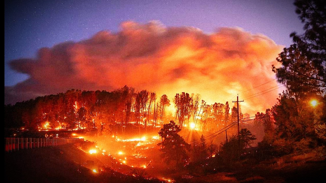 2026 U.S. Wildfire Crisis: 99 Active Fires, 5.25M Acres Burned & States of Emergency