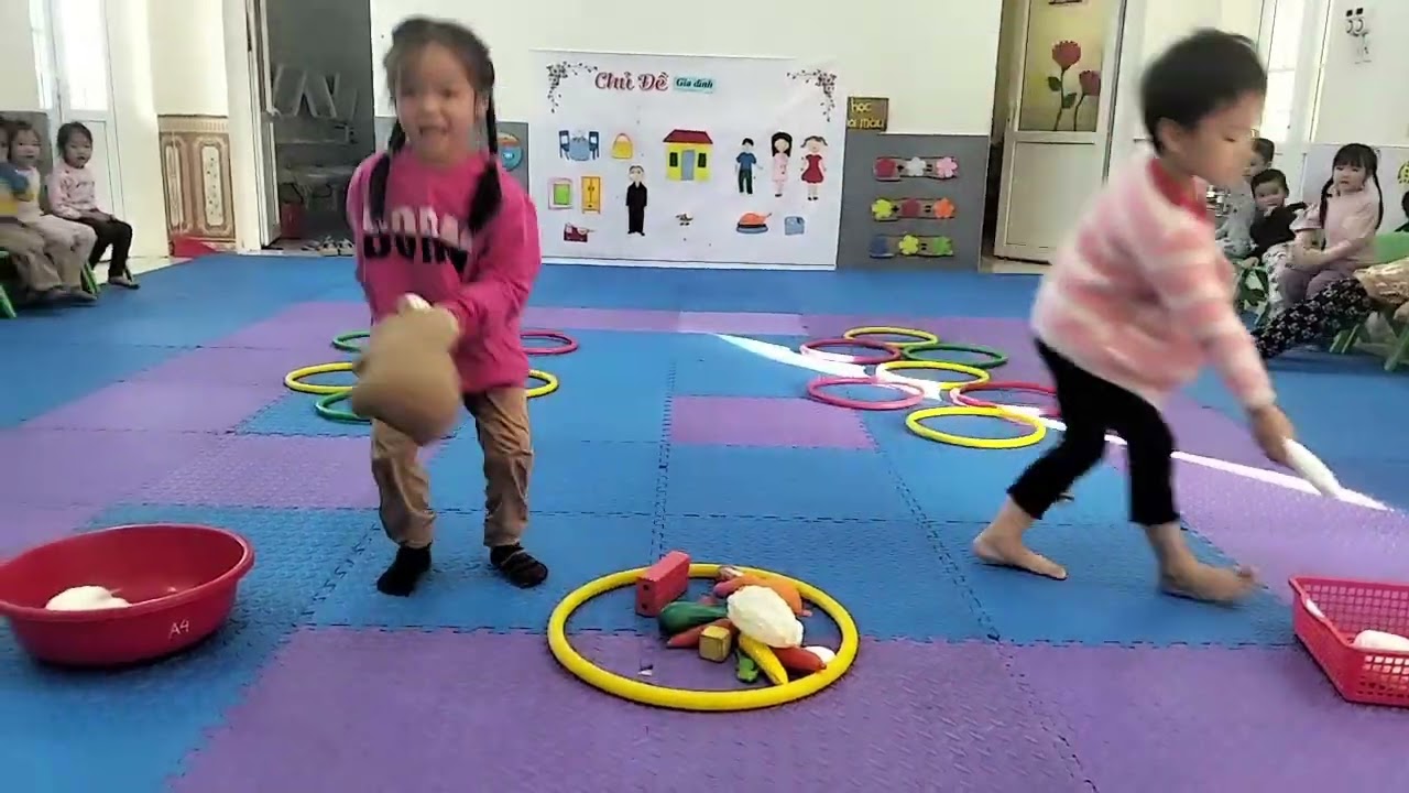 A4 chơi trò chơi