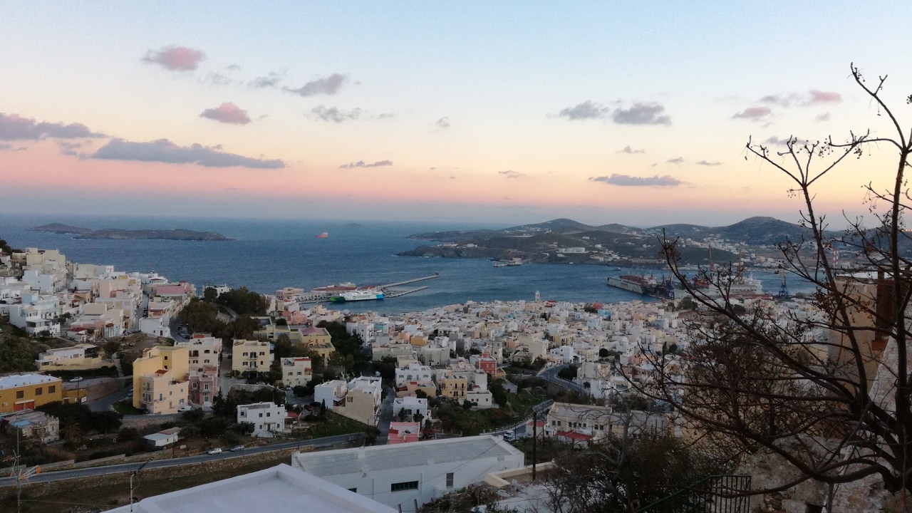 The medieval settlement of Ano Syros - Greece