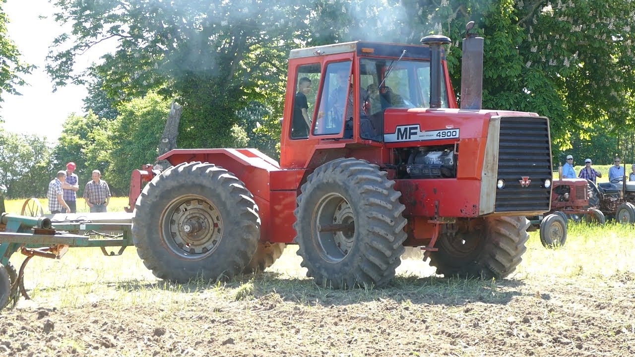 Massey Ferguson 4900 Cultivating The Field | PURE SOUND | Ferguson Days 2017