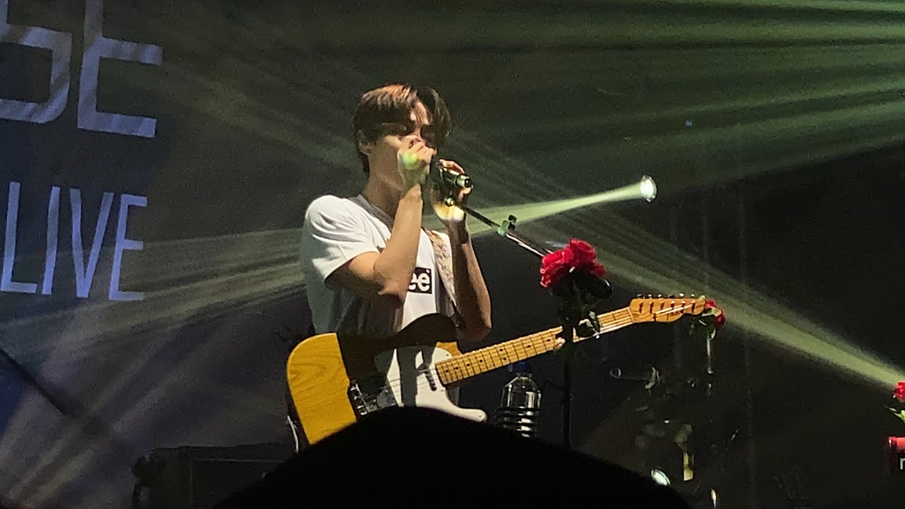[FANCAM] 191215 THE ROSE (더로즈) - RUNAWAY BABY (ORIGINAL SONG BY BRUNO MARS) IN MANILA [4K]