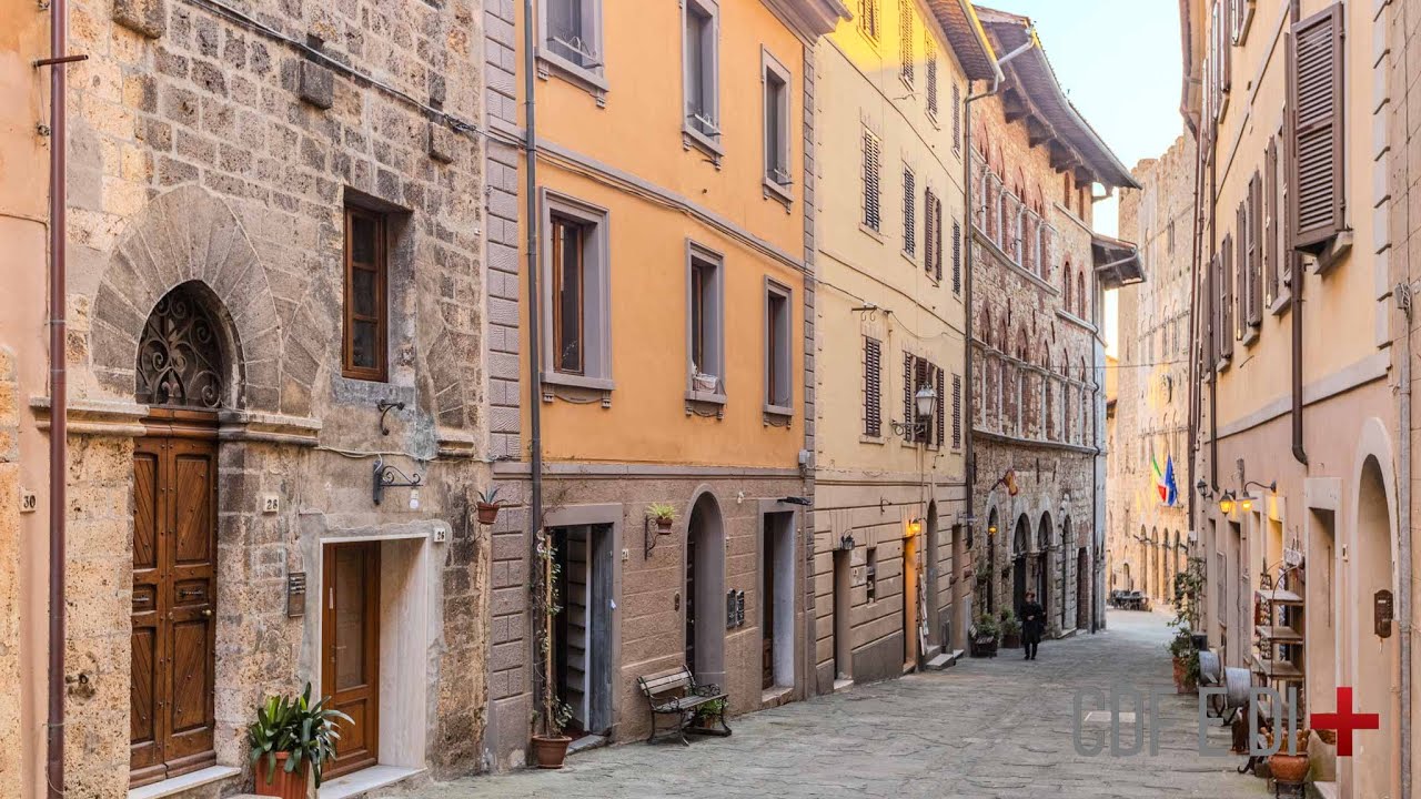Visita dell'immobile | Massa Marittima (GR), Italy | Appartamento ristrutturato con balcone
