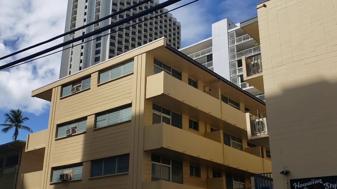 Waikiki Beachside Hostel - For all you travelers, great place to stay!