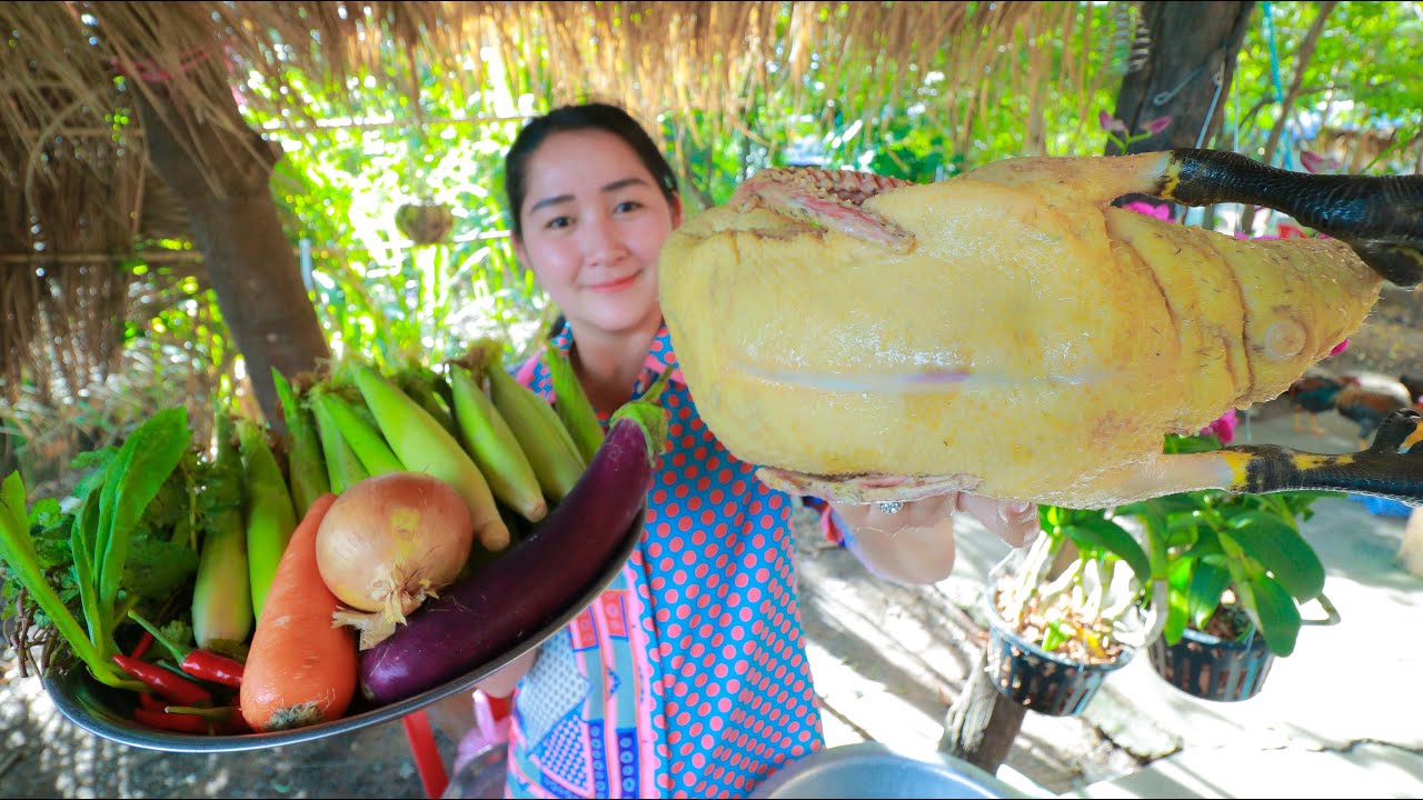 Yummy Duck Deep Fry Cooking - Cooking With Sros