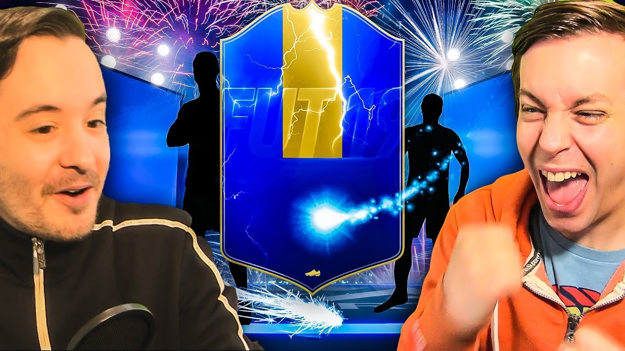 Мне выпал потрясающий игрок из команды Ultimate Team of the Season, боже мой!!! - Открытие набора...