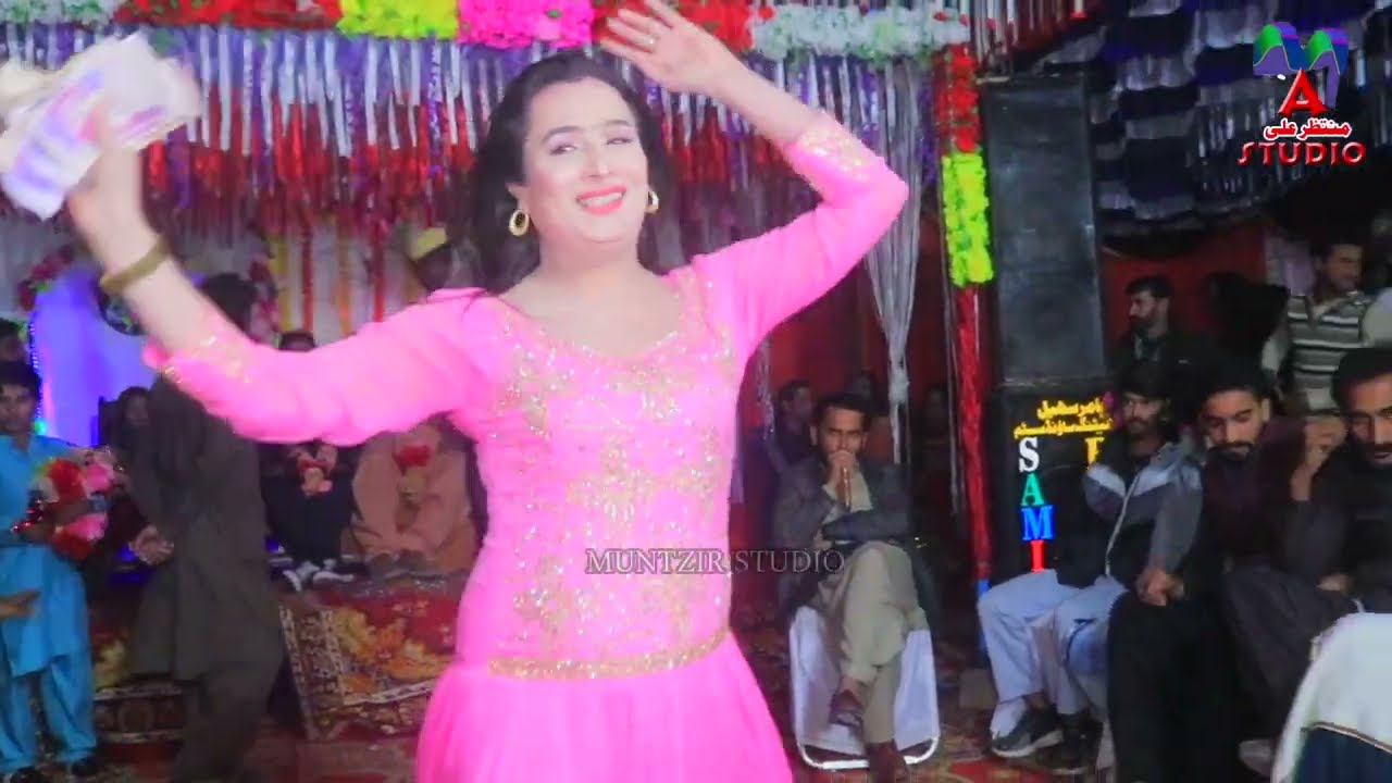 Patanjali soil data opened and made drum. Madam Veena Malik 