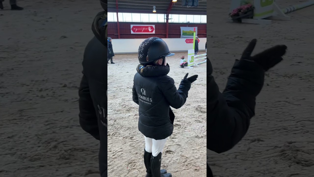Chloe t&auml;vlar med Uffa #familjenreinhold #shortsfeed #vlog #horses #shorts