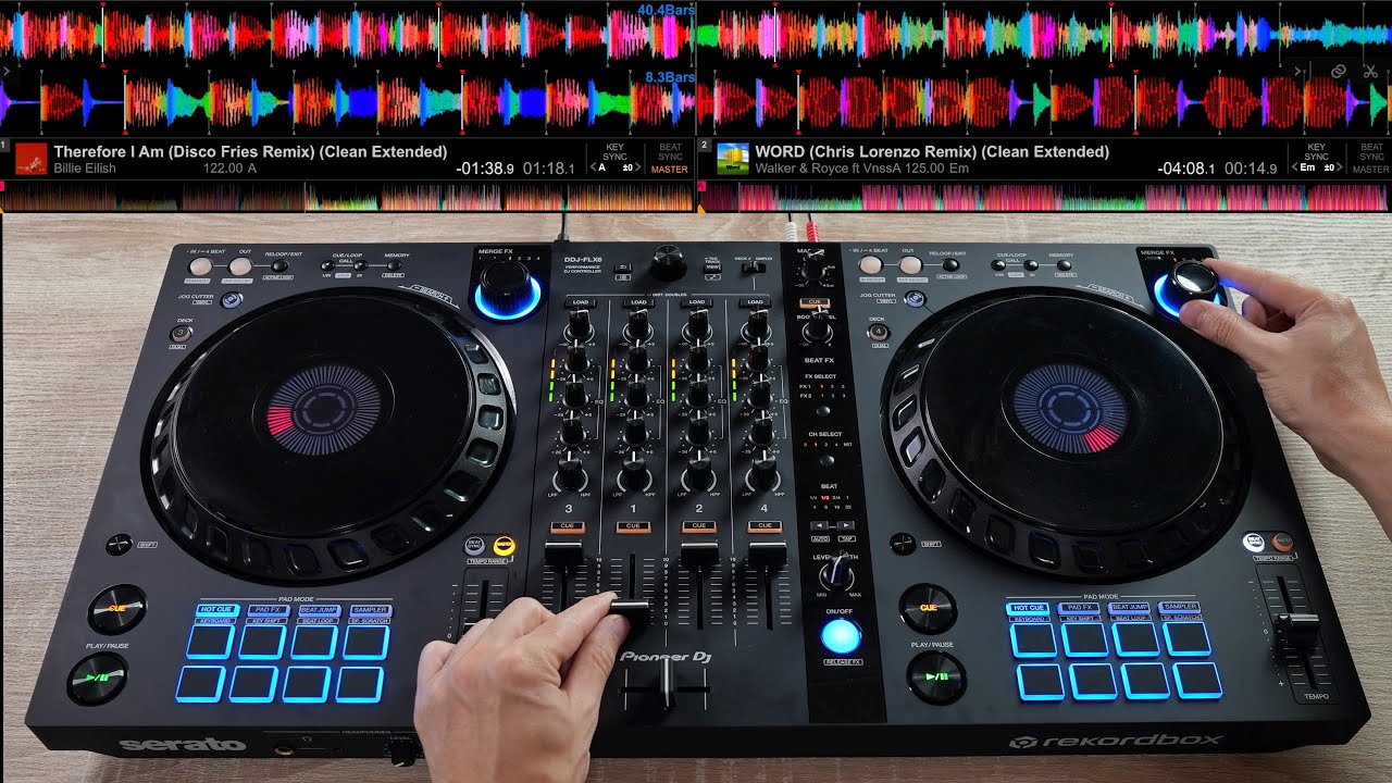 PRO DJ STARTS 2021 RIGHT WITH AN EPIC DJ MIX (Creative DJ Mixing Ideas for Beginner DJs)
