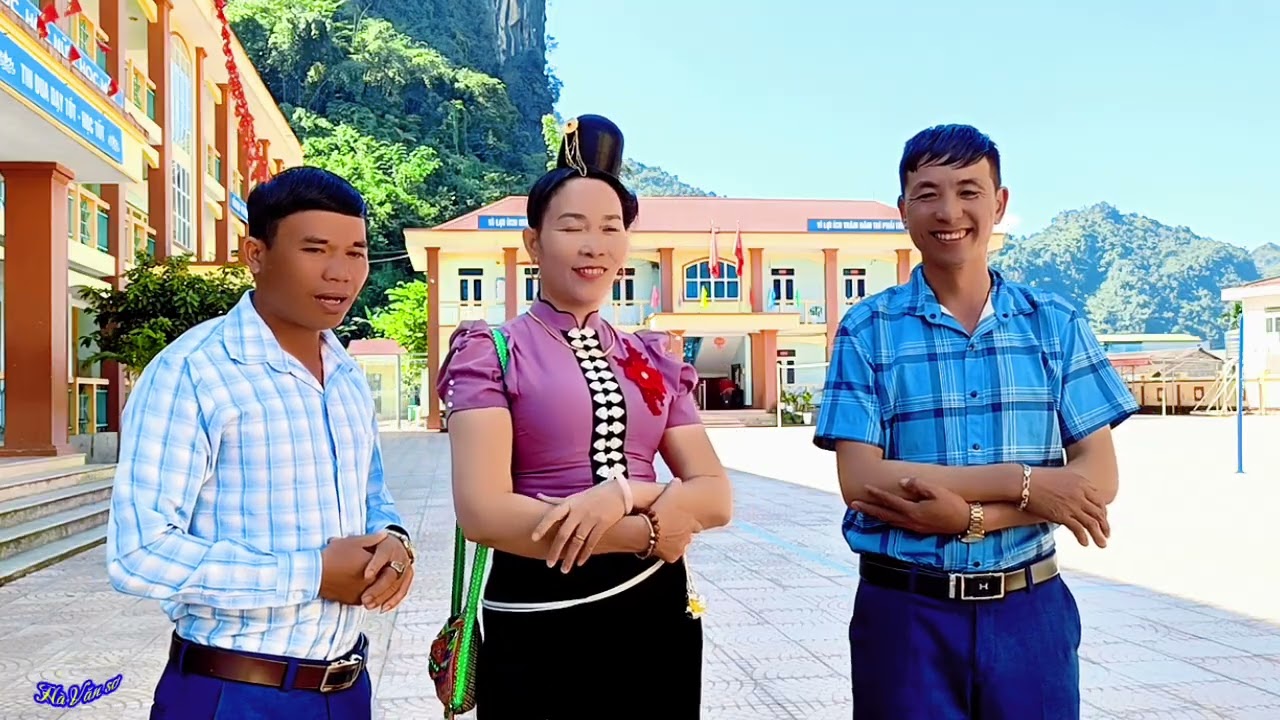 Hoàng nhung thách đáu hát thái tình yêu với hà sơ nhắc đến lò Sinh noong hẻo Thông cảm nhé 