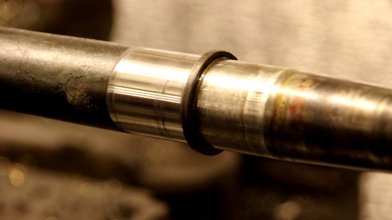 Willys Jeep Rear Axle Rebuild, Axle shaft installation