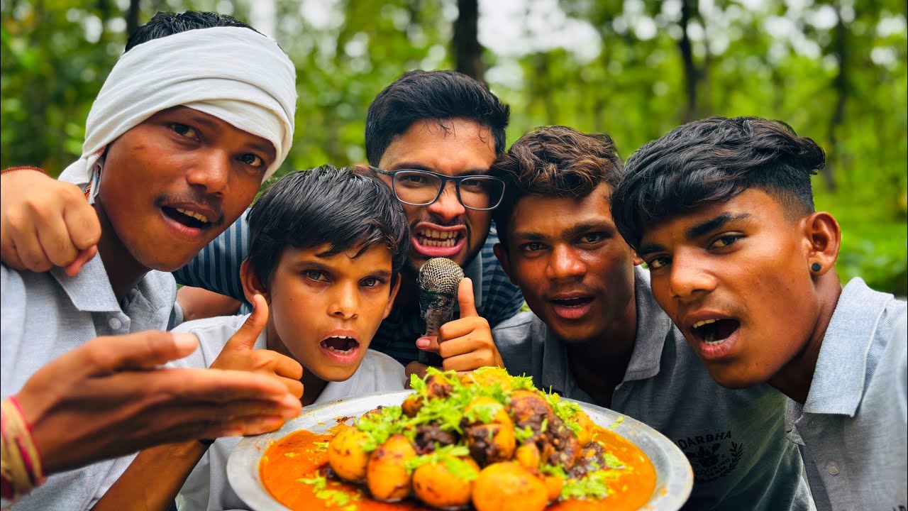 “Vidarbha Boys💚👦| VS Crazy Reporter 😜😂| Forest-Style Tasty Egg Masala Fry Cooking😋|#cooking #nature 