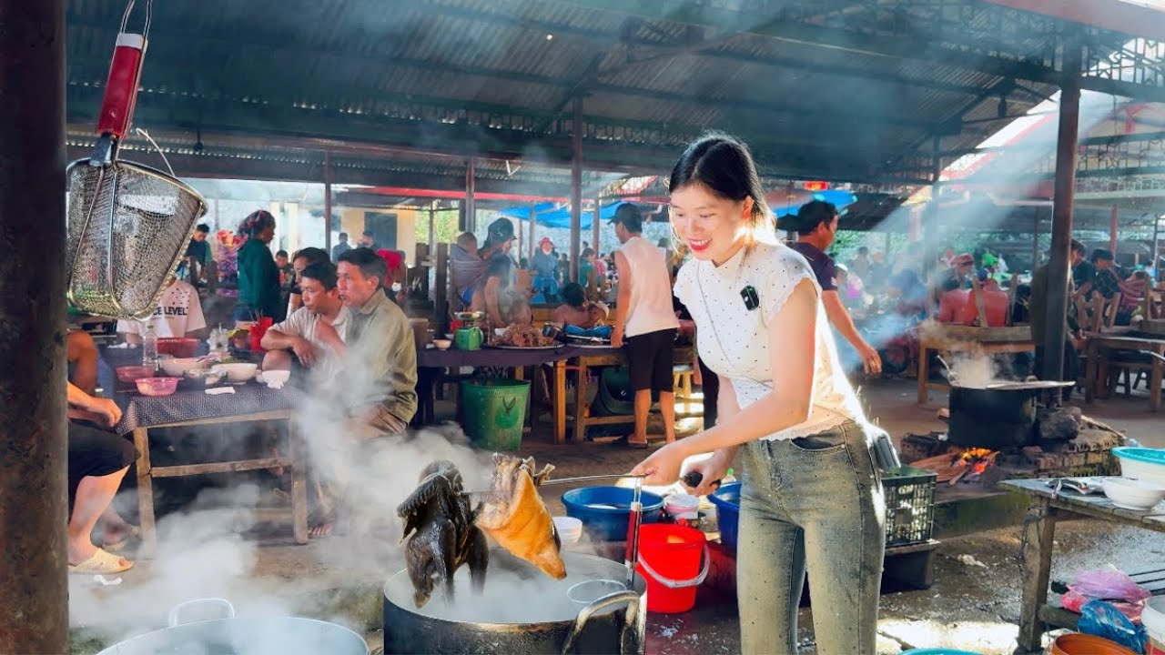 CHỢ PHIÊN CÓ MÓN GÀ ĐEN '' DAI NHƯ CAO SU '' | EM MỶ TV