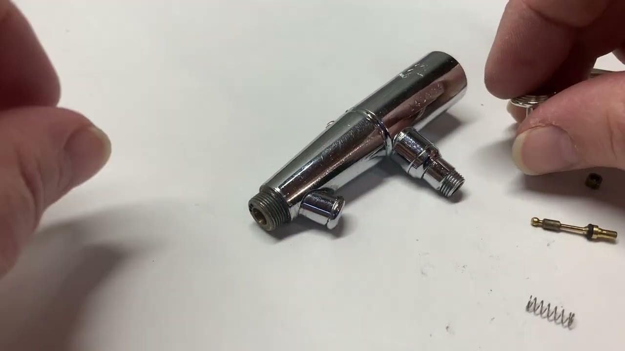 The Paasche VL Airbrush: The Air Valve and a Newer Version (video #13)