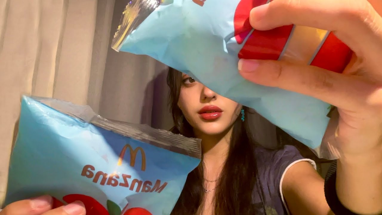 ASMR￼ | COMIENDO MANZANA DEL MCDONALDS 🍎🍟