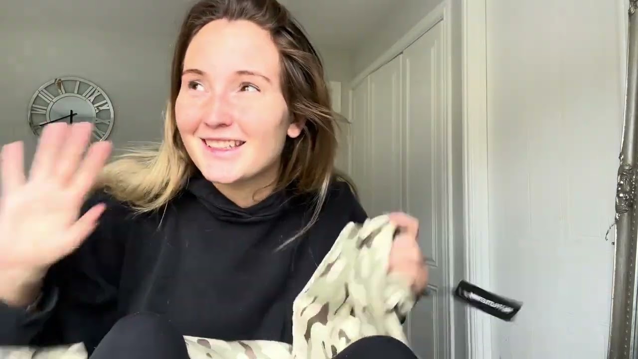 Всё это я купила всего за 2 фунта!!! Огромная примерка!