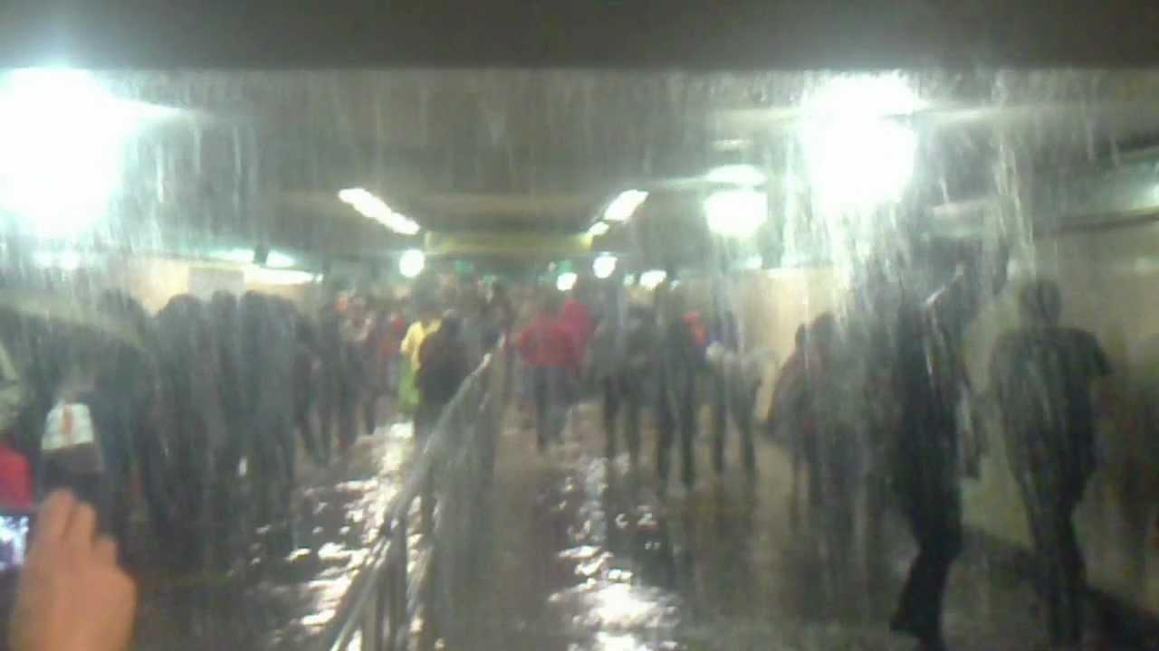 ESTACIÓN DEL METRO CHABACANO INUNDADA