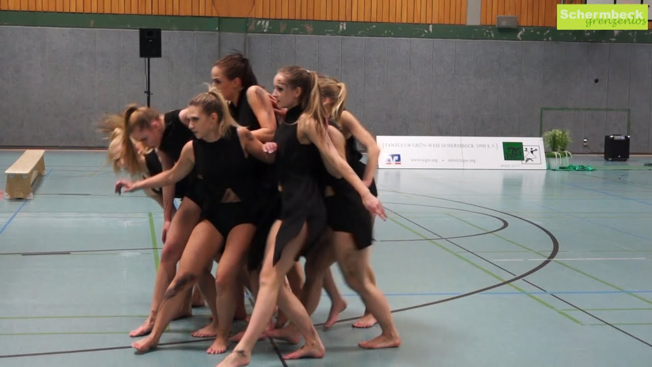 12 Formationen des Tanzclub Grün-Weiß Schermbeck präsentierten sich