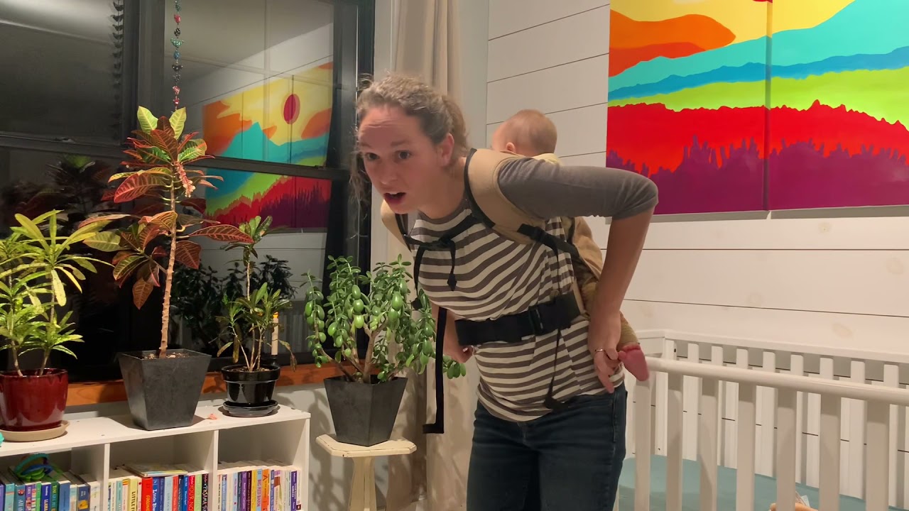Back Carry and Breastfeeding Demo in an Original Happy Baby Carrier