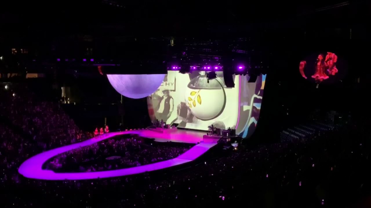 Ariana Grande | Sweetener tour 2019  “Thank u, next”