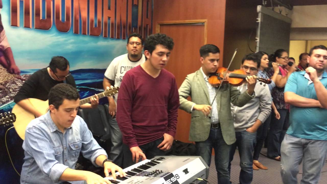 Medley de adoración (ensayo)