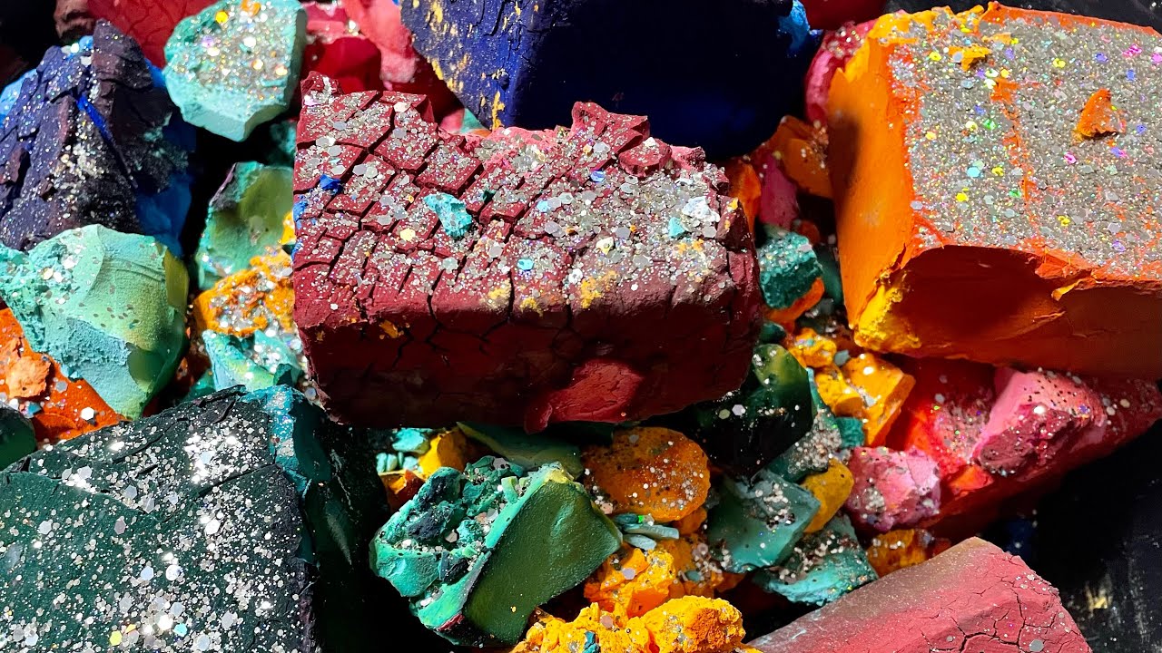 32 Dusty, Crusty, Flakey, Vibrantly Deep Dyed Blocks of BSN Gym Chalk for 30K 🎉