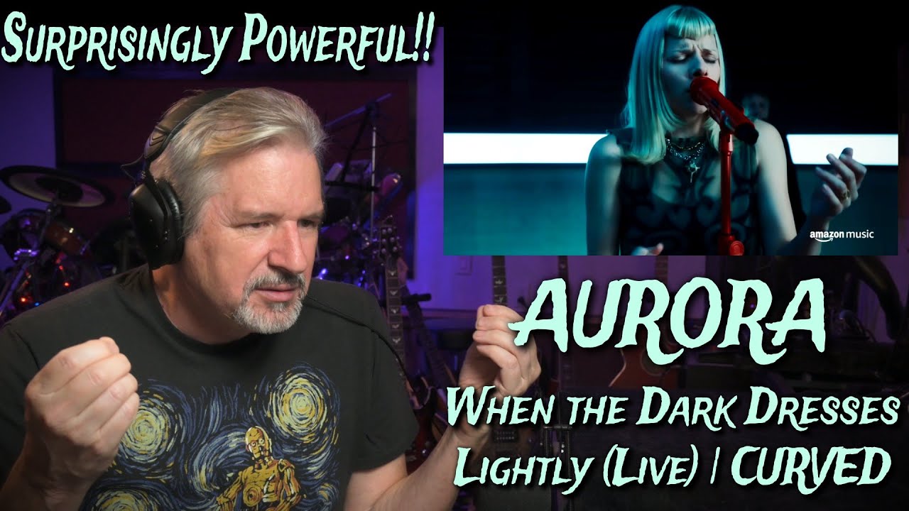 AURORA — When the Dark Dresses Lightly (Live) | CURVED Реакция и анализ