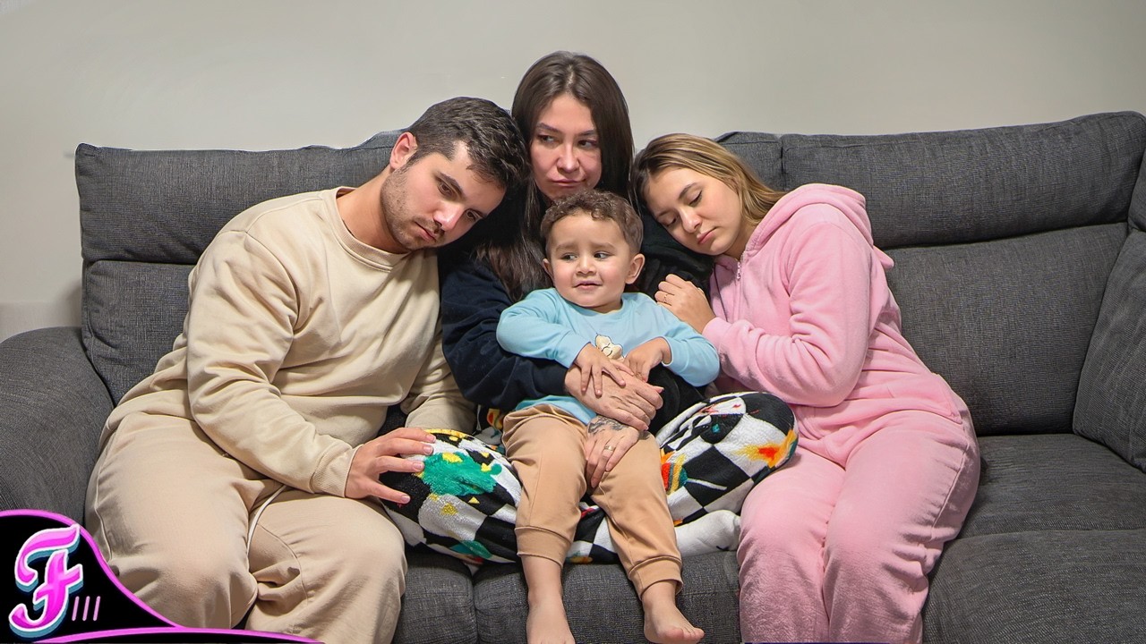 BIANKA FEZ UMA FESTA DO PIJAMA MAS... DEU TUDO ERRADO ! - Fran Japa