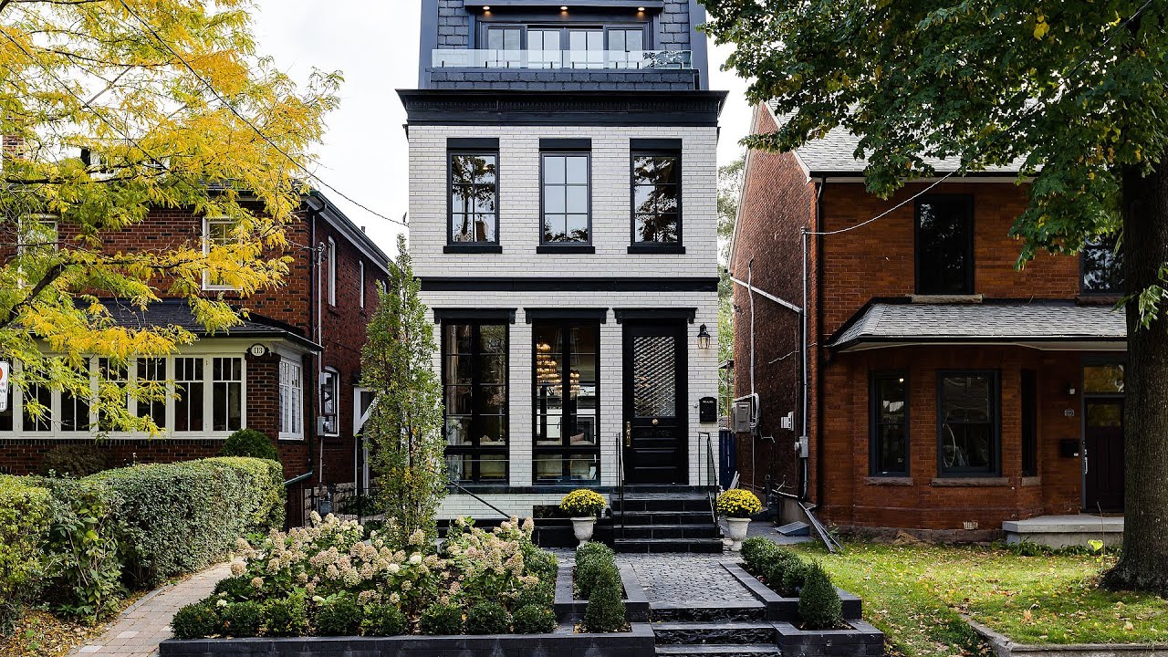 111 Givins Street, Toronto, Ontario