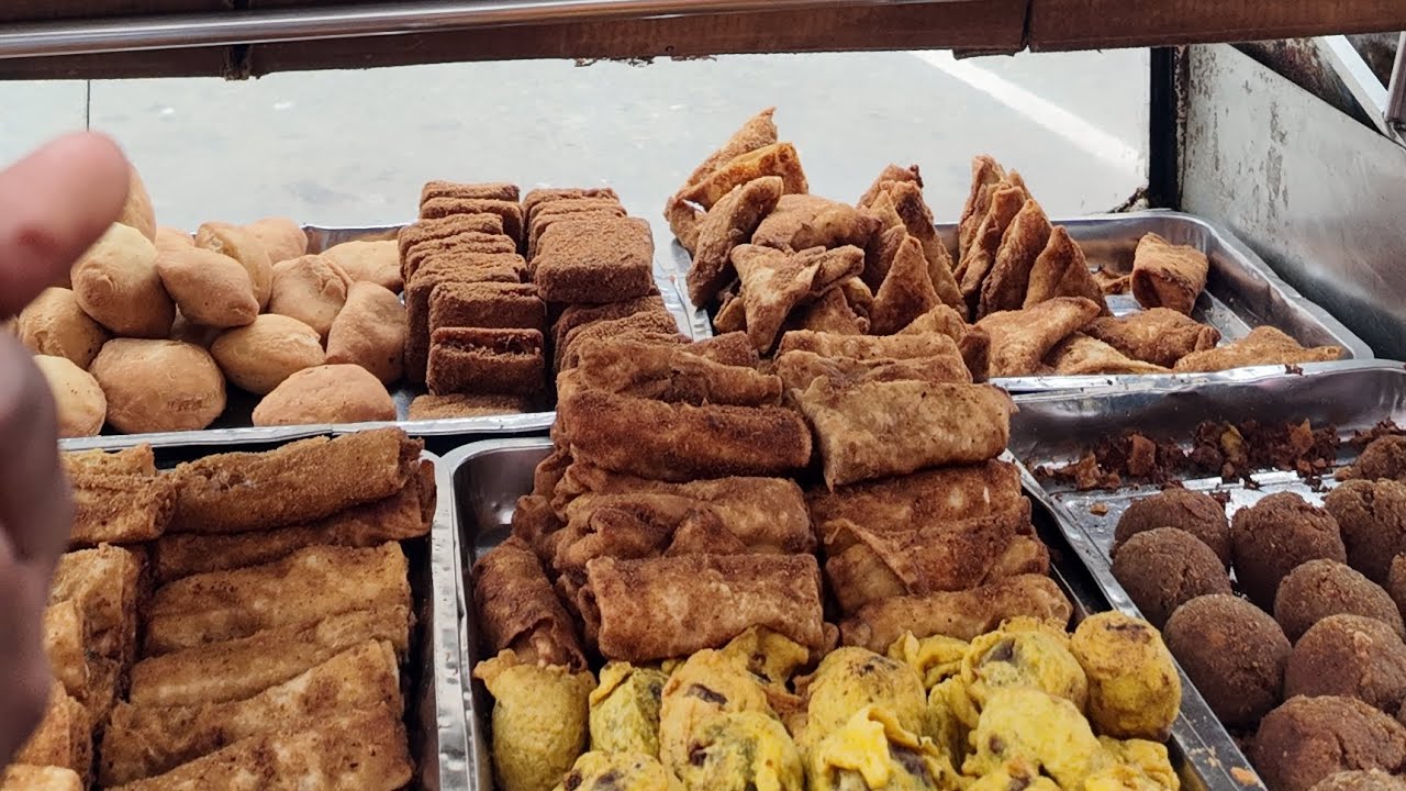 Sri Lankan street food || শ্রীলঙ্কায় স্ট্রিট ফুড দারুণ দারুন