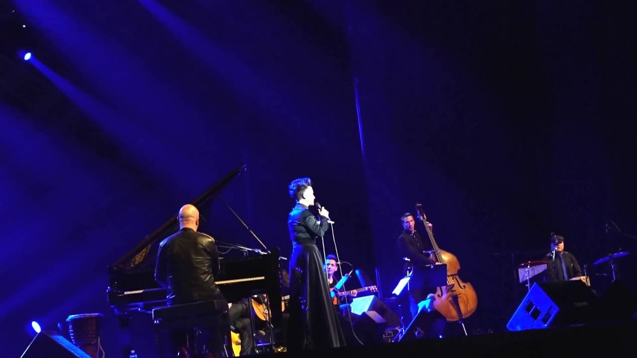 Amira Medunjanin - Mito bekrijo (Sava centar 08.12.2016.)