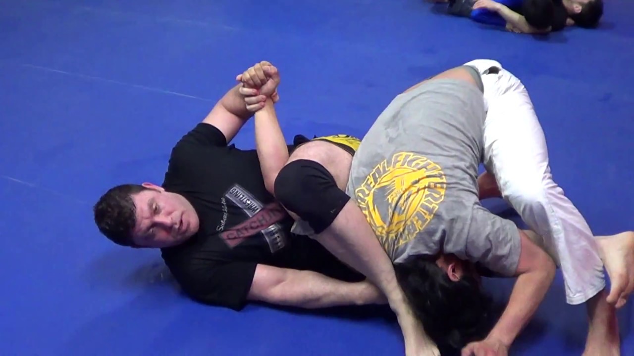 Wolfman in Action Leghook Guard to Carni Shoulder Lock 10th P