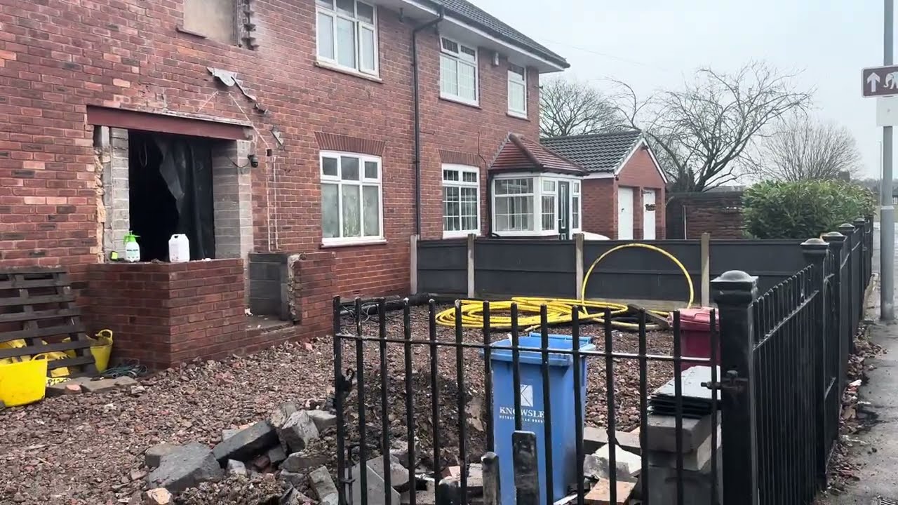 Full House Extension - KNOWSLEY Lane