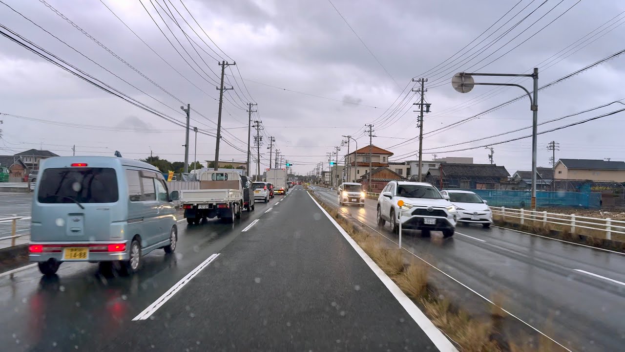 Driving in Slight Rain | Normal Flow of Traffic