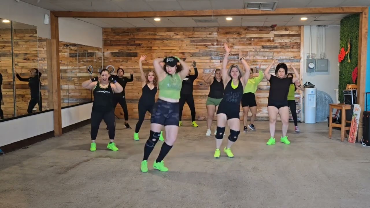 Soltera | Zumba | Balance Fitness Club #soltera #zumba #fitdance #Shakira #baile