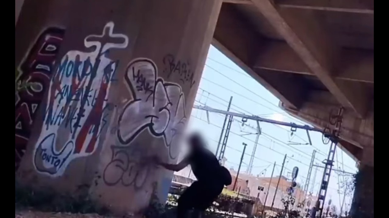 Pintando en una de las zonas mas degradadas de Barcelona / Inicios del canal🔥